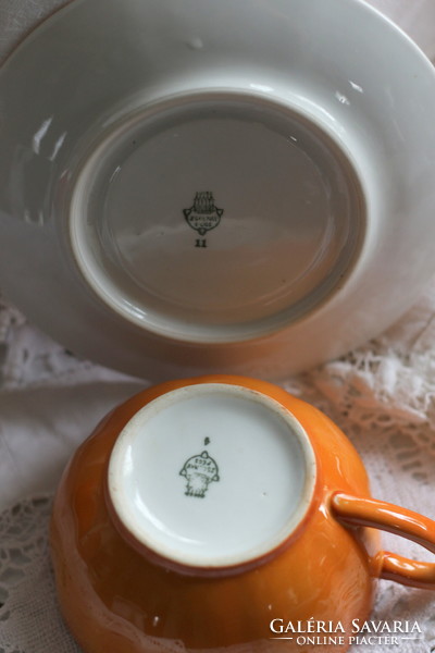 Zsolnay porcelán, töksárga teás csésze szett, ritka forma és színezés