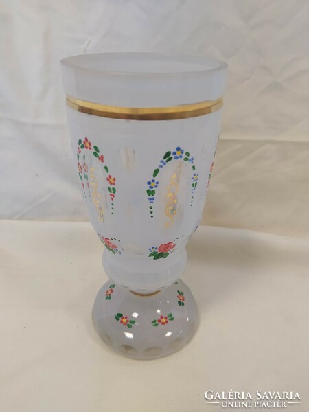 Cseh csiszolt, festett üveg váza