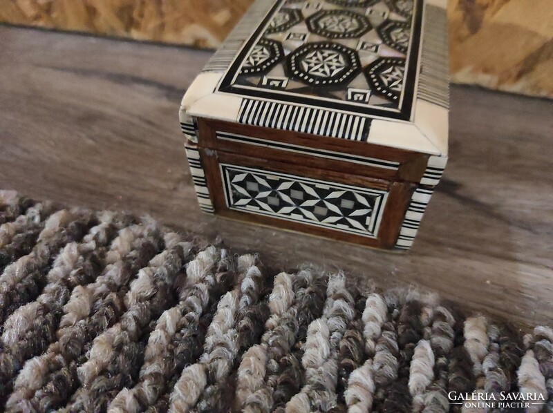 Jewelry holder with bone and mother-of-pearl inlay