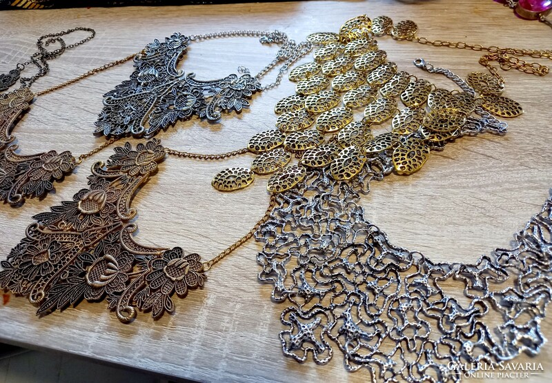 Extravagant bronze lace necklaces for prom season! 4 Kind of
