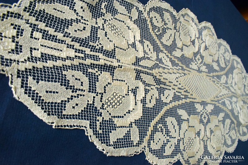 Small tablecloth, lace, sewn needlework, rose pattern 85 x 35 cm