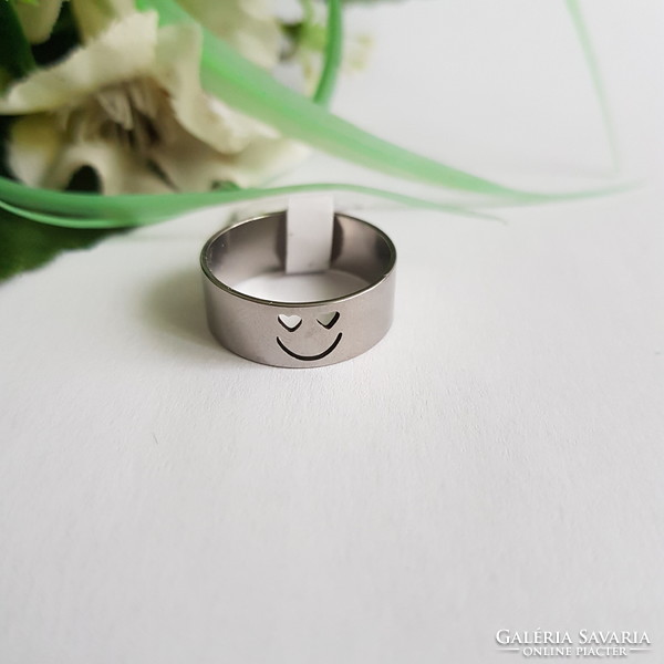 ÚJ, ezüstszínű, mart smiley mintás gyűrű – USA 8 / EU 57 / Ø18mm