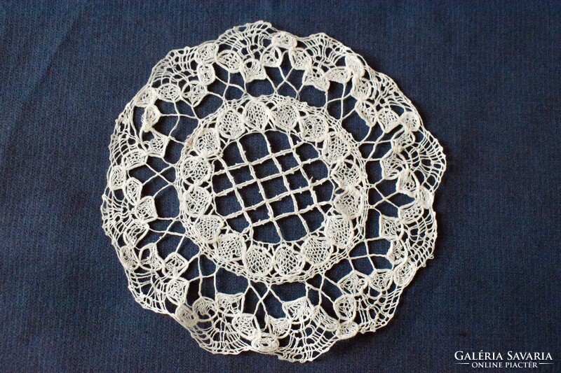 Small tablecloth, beaten lace 15.5 cm handmade