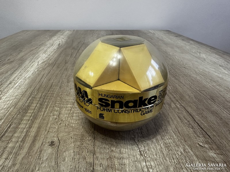 Rubik snake skill 1981 game vintage. In rare box with description.
