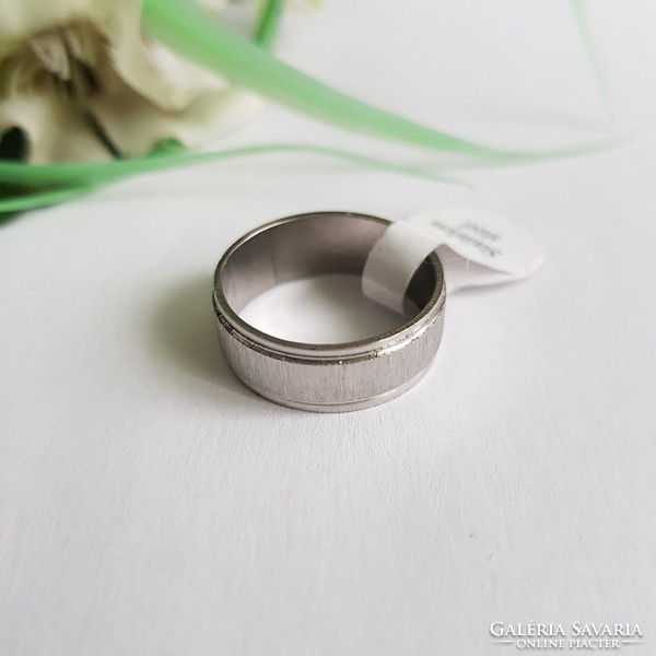 Brand new, silver, matte center, domed stripe ring - usa sizes 8 and 10