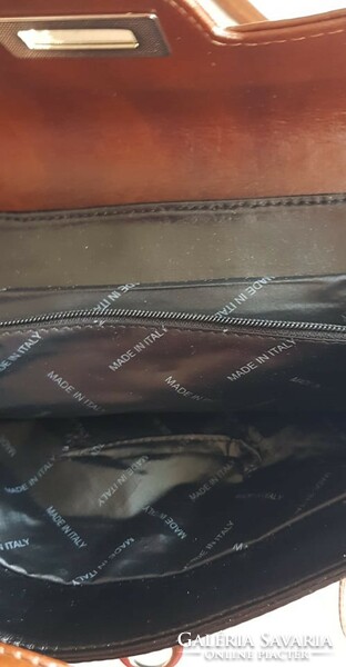 Gyönyörű Gian Marco Valentino (valódi olasz bőr) táska retikül