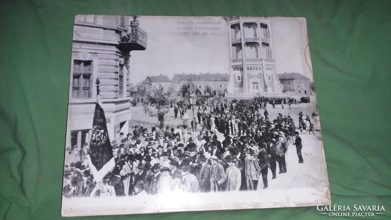 Old museum exhibition document photo (black house in Szeged) on wood panel 25x30cm 1907. Socialist demonstration in Szeged