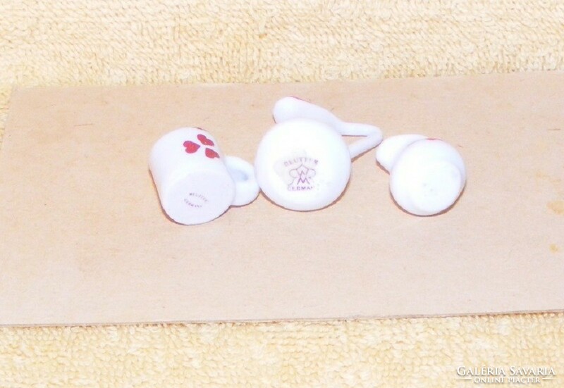 Reutter porcelain pouring set for doll house, doll accessory