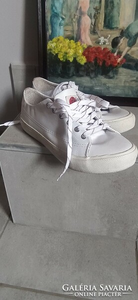 Canvas sneakers size 38