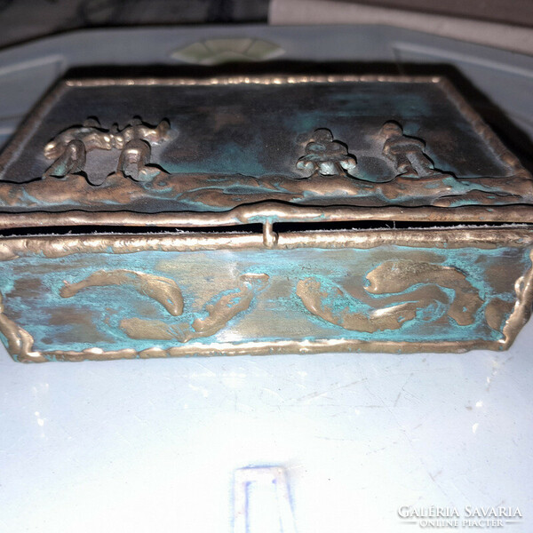 Craftsman copper card box v. Jewelry holder - art&decoration