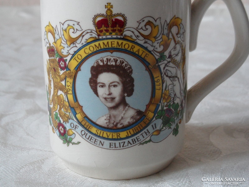 II. Queen Elizabeth jubilee porcelain cup, mug (1952-1977)