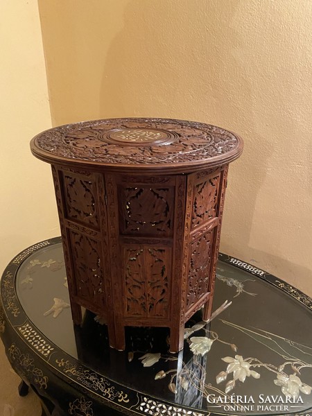 Wood carved table