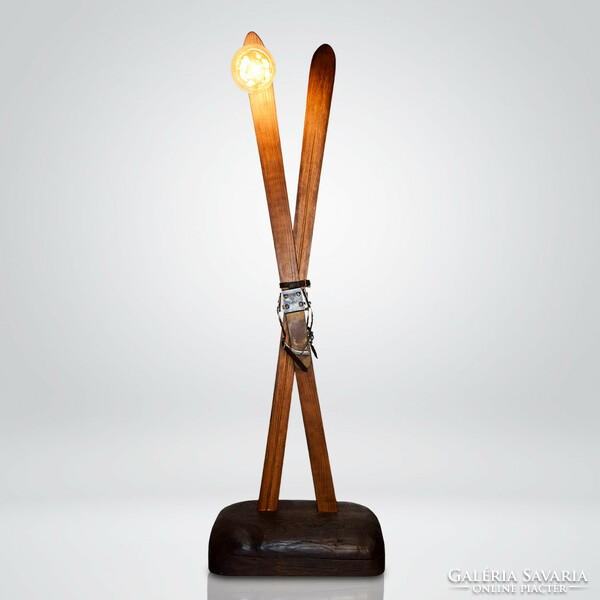 Standing vintage lamp