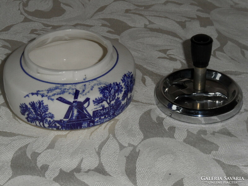 Dutch odor-blocking porcelain ashtray, ashtray