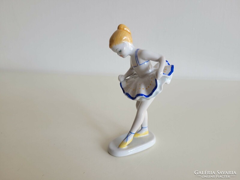 Régi Hollóházi porcelán balerina figura