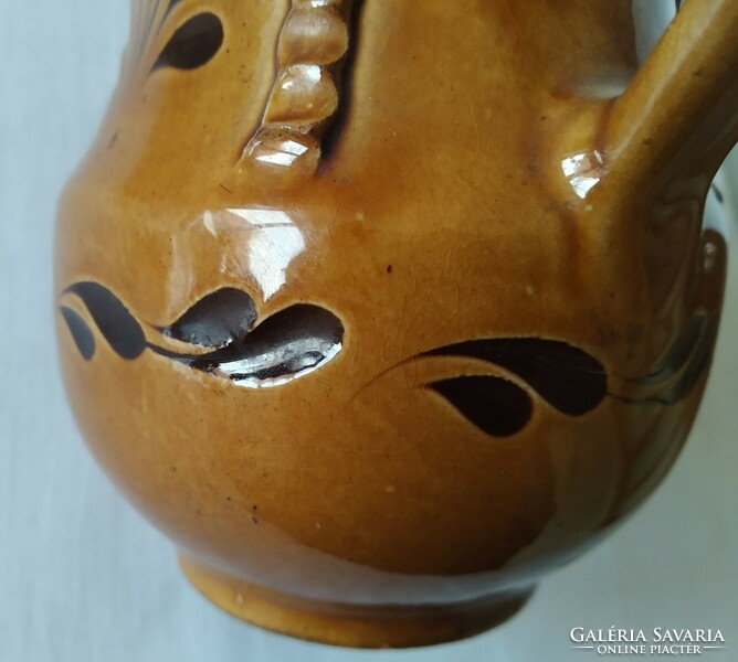 Two-handled ceramic vase / mug / pitcher (field tour?)