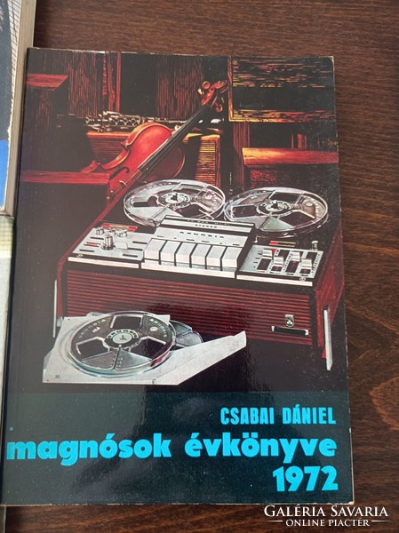 Elektronikai könyvek , műszaki könyvkiadó ,magnósok èvkönyve 1972