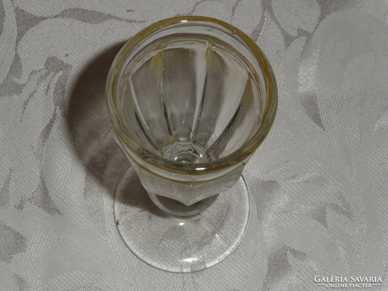 Szecessziós talpas üveg pohár