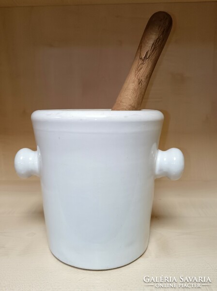 Drasche porcelain mortar and pestle