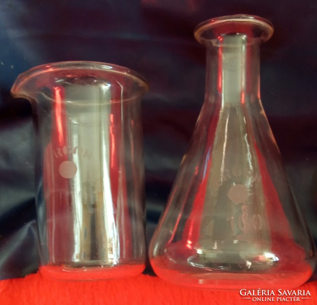 2 old, flawless 100 ml lab bottles