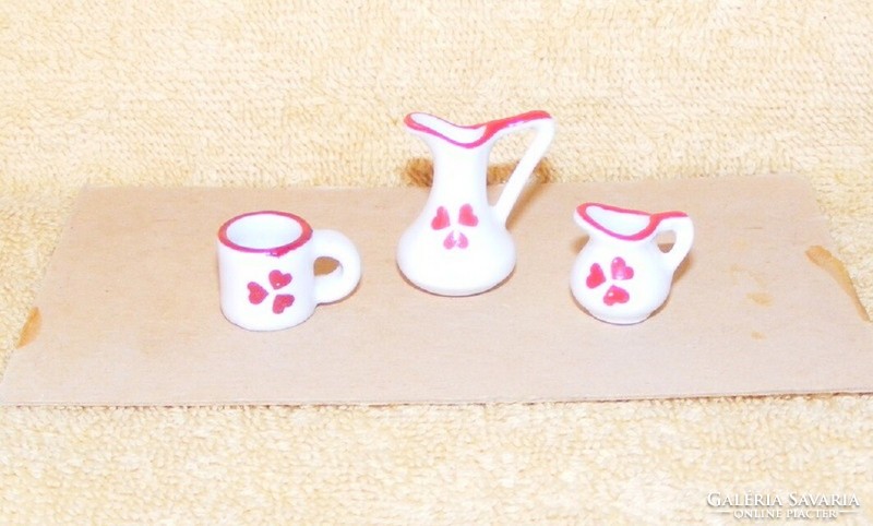 Reutter porcelain pouring set for doll house, doll accessory