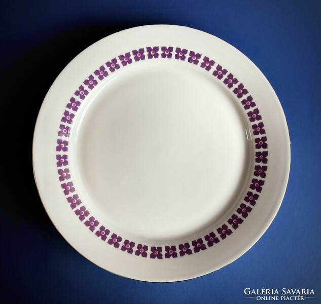 Small plate with Alföldi purple flowers