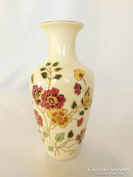 Medium vase with hand-painted butterflies by Zsolnay (no.: 24/205.)