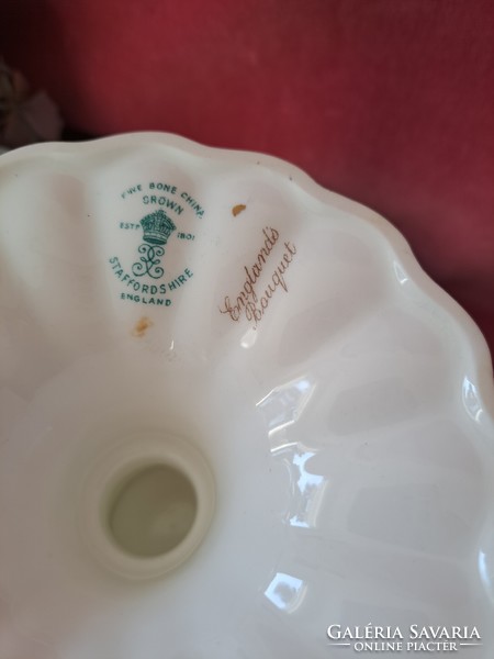 Crown Staffordshire finom csontporcelán talpas kínáló