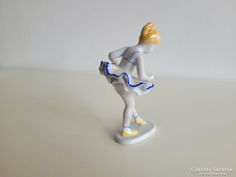 Old Hólloháza porcelain ballerina figurine
