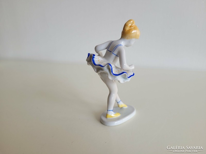 Régi Hollóházi porcelán balerina figura