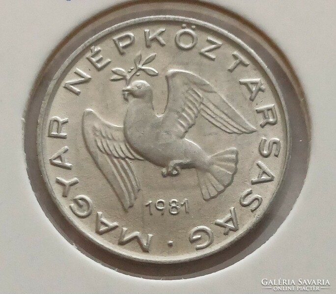 10 Filér 1981 oz, broken from a foil circulation line.