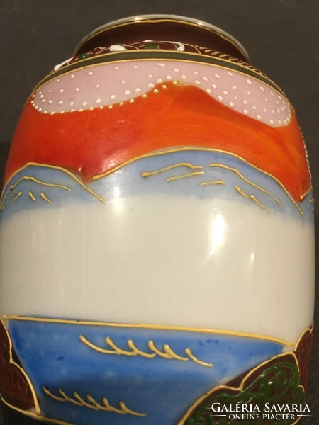 Marked satsuma vase in perfect condition!!!!! 13.5X 7 cm !!!