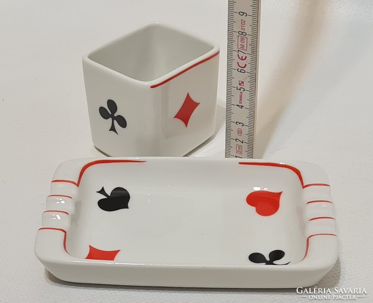 Hollóházi francia kártya mintás porcelán cigaretta kínáló és hamutál (2917)