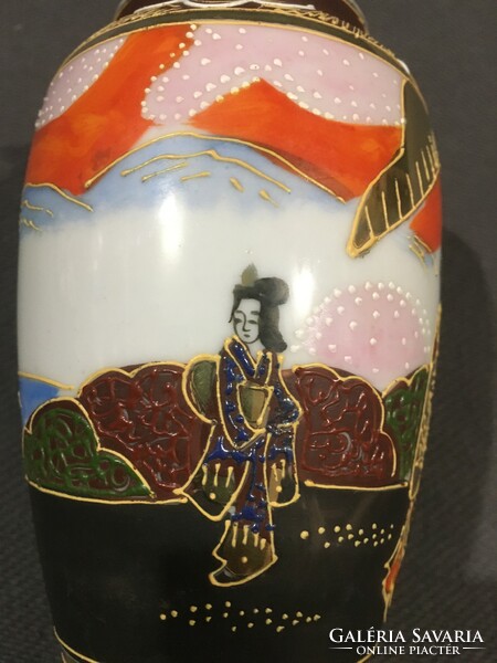 Marked satsuma vase in perfect condition!!!!! 13.5X 7 cm !!!