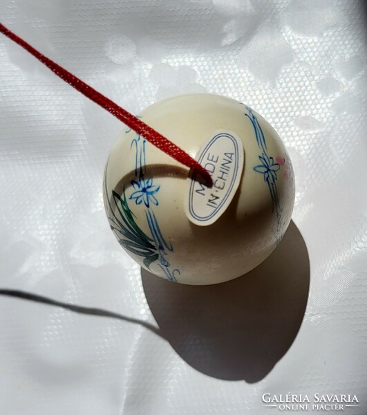 Régi kínai kézzel festett műanyag húsvéti akasztható tojás