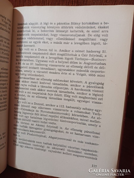 Vaszilij Ivanovics Csujkov - Az ​évszázad ütközete - Zrínyi Katonai kiadó - 1977