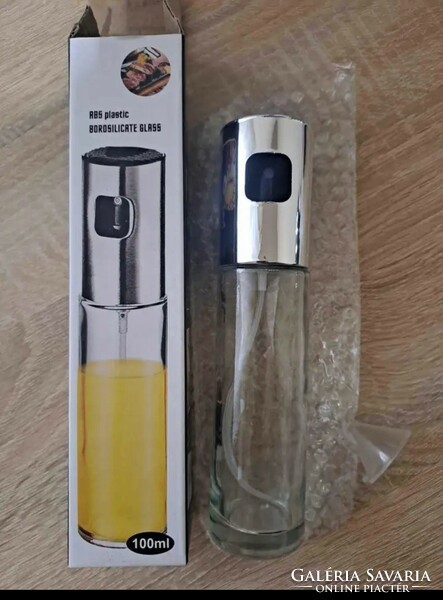 Oil/vinegar dispenser in spray form