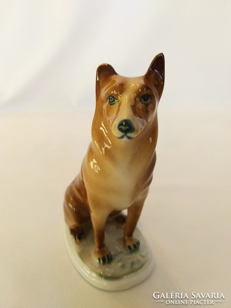 Zsolnay dog figurine (no.: 24/211.)