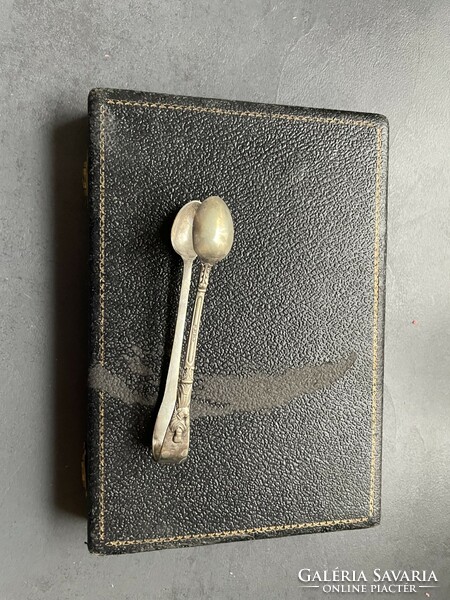 Old English, marked silver-plated coffee spoon set, in original box + 1 gift sugar tongs