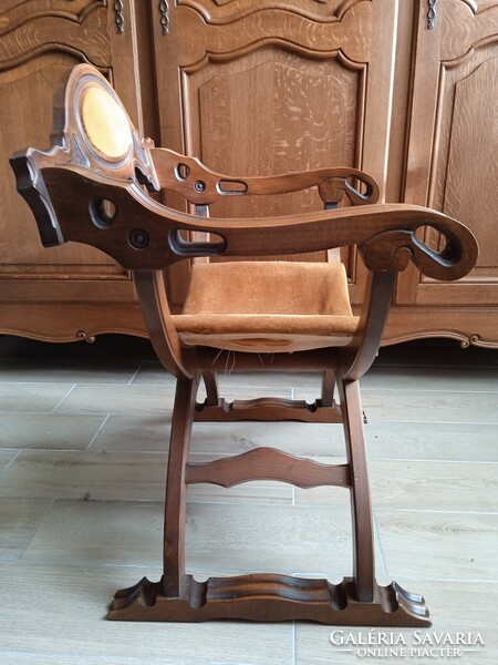 Savonarola chair with mustard yellow mirror velvet upholstery