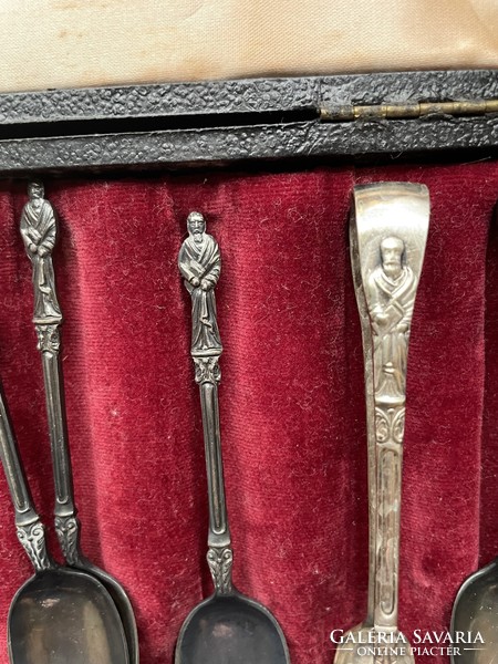 Old English, marked silver-plated coffee spoon set, in original box + 1 gift sugar tongs