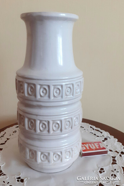 White ceramic vase, jug. 27 cm.