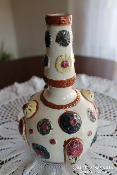 Angol viktoriánus majolika - Zsolnay jellegű vázák