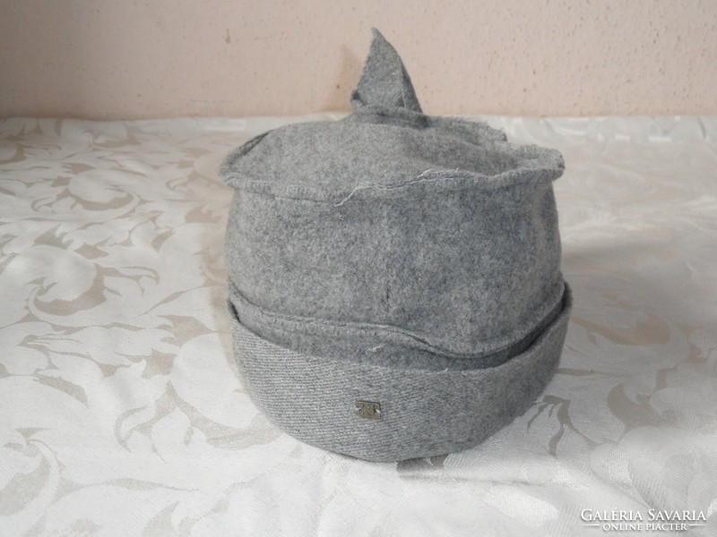 Accessori gray textile women's hat, cap, headgear