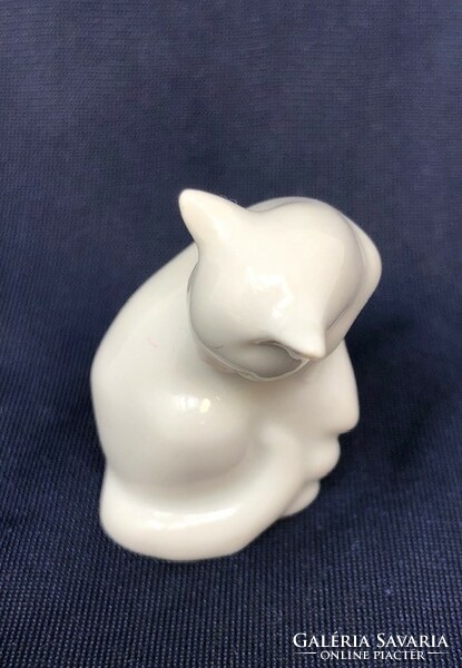 Herend washing white kitten, cat miniature porcelain figure (4cm) rz