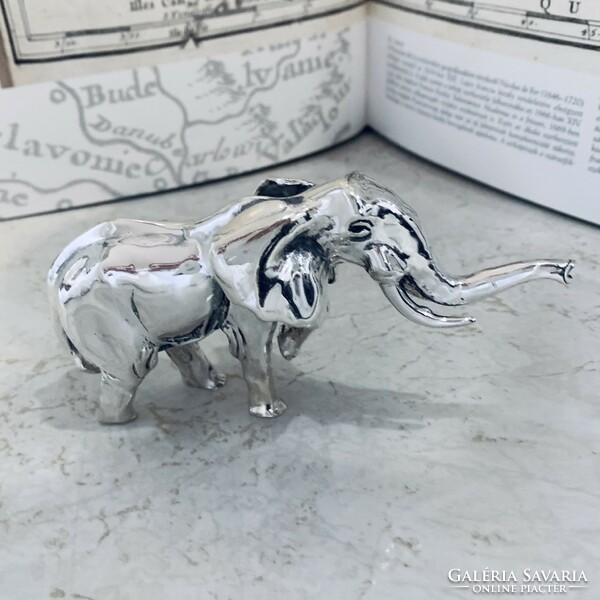 800 silver elephant statue with Hungarian hallmark, video available