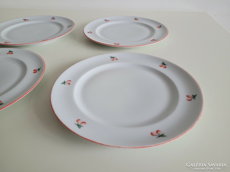 Retro 4 cherry-patterned lowland porcelain plates 19.5 cm cherry plate