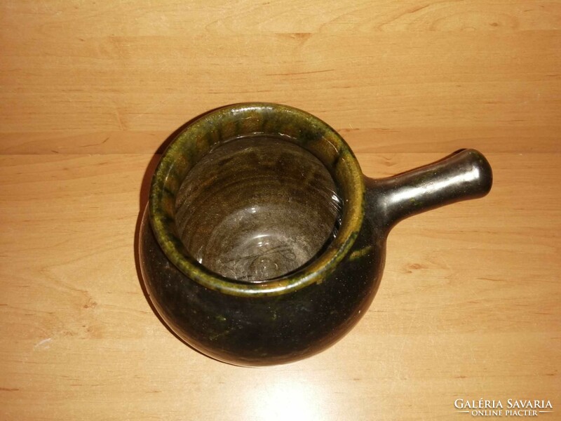 Three-legged black glazed ceramic pot with handle (27/d)