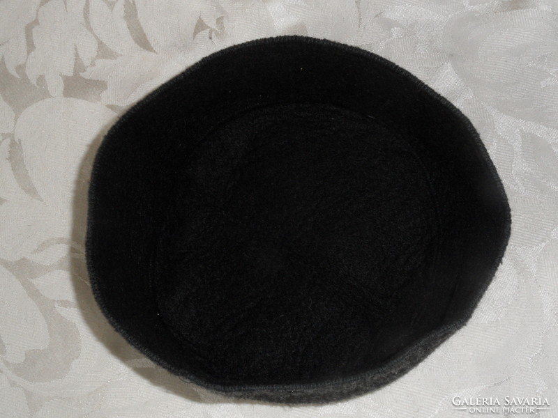 Grafitszürke textil kalap, sapka, fejfedő