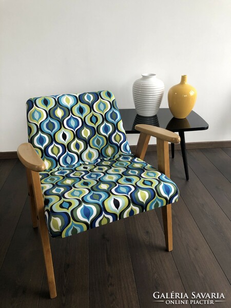 2 restored, retro, mid-century Józef Chierowski model 366 armchairs